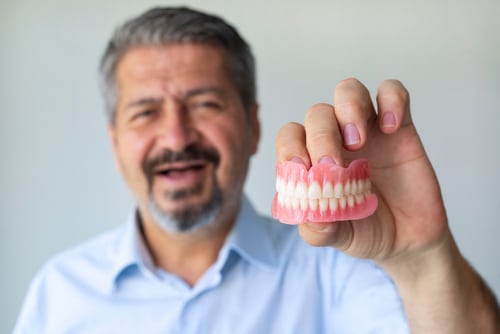 Dentaduras en Austin: Su camino a una sonrisa de confianza | Aspire Dental