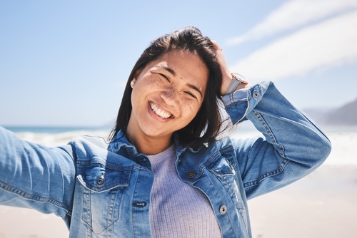 Porcelain Veneers vs. Crowns in Austin, TX | Free Consultations